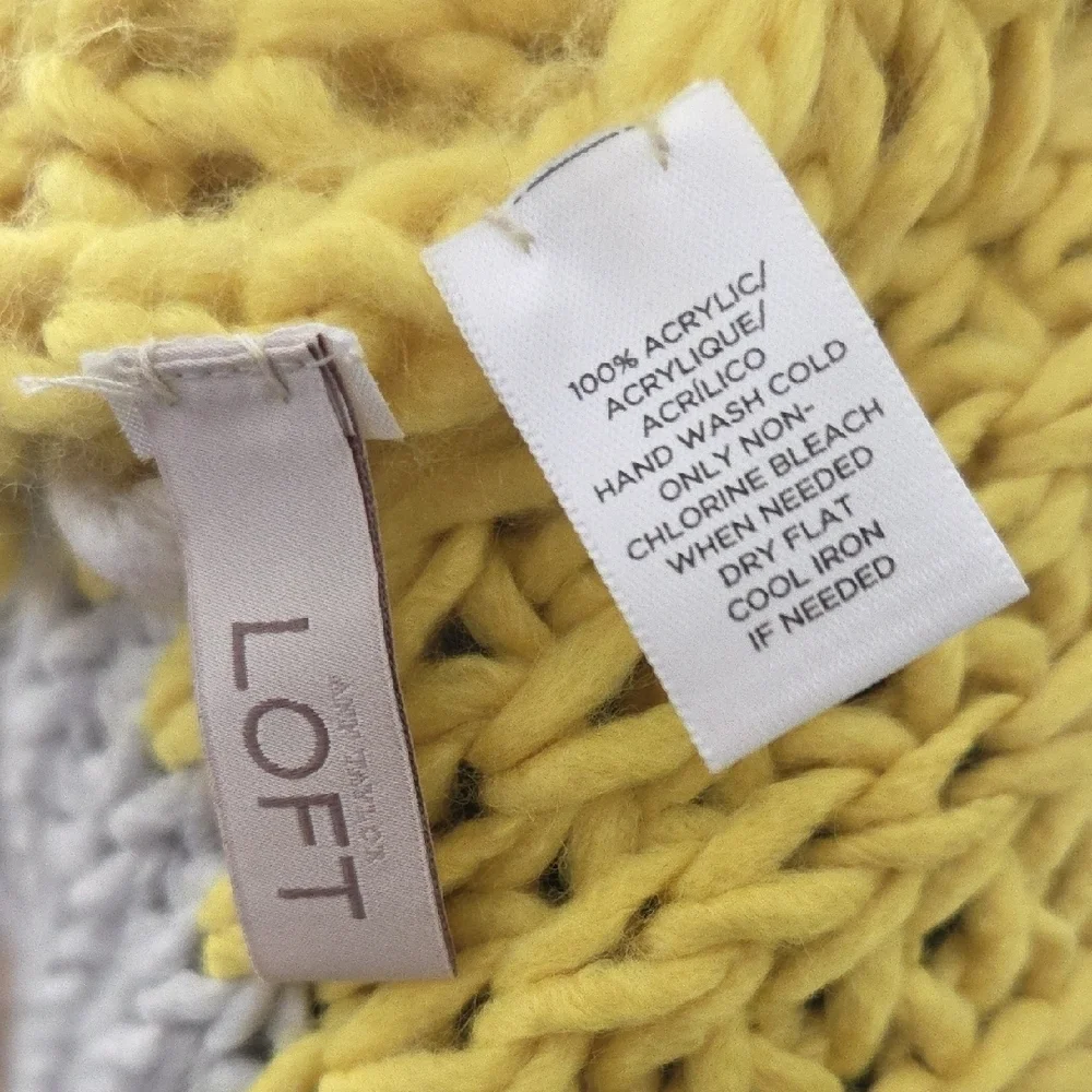 LOFT Yellow and Gray Knit Accessory